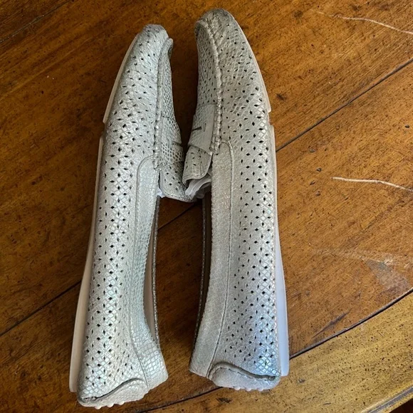 Johnston and Murphy silver and cream penny loafers size 10 - Picture 5 of 15
